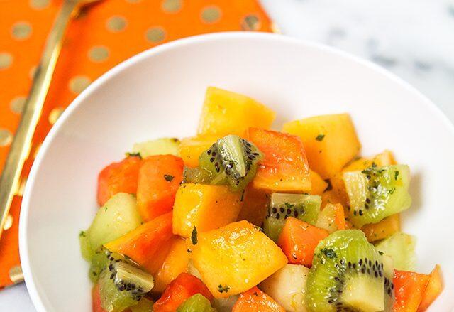 Salata de fructe cu papaya si kiwi